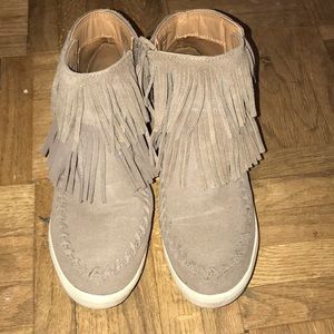 ✨High top moccasin sneakers✨